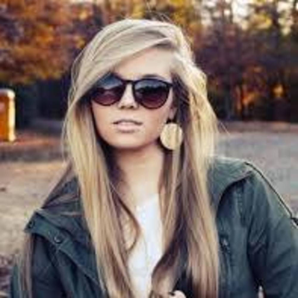 Meet your Posher, Angela